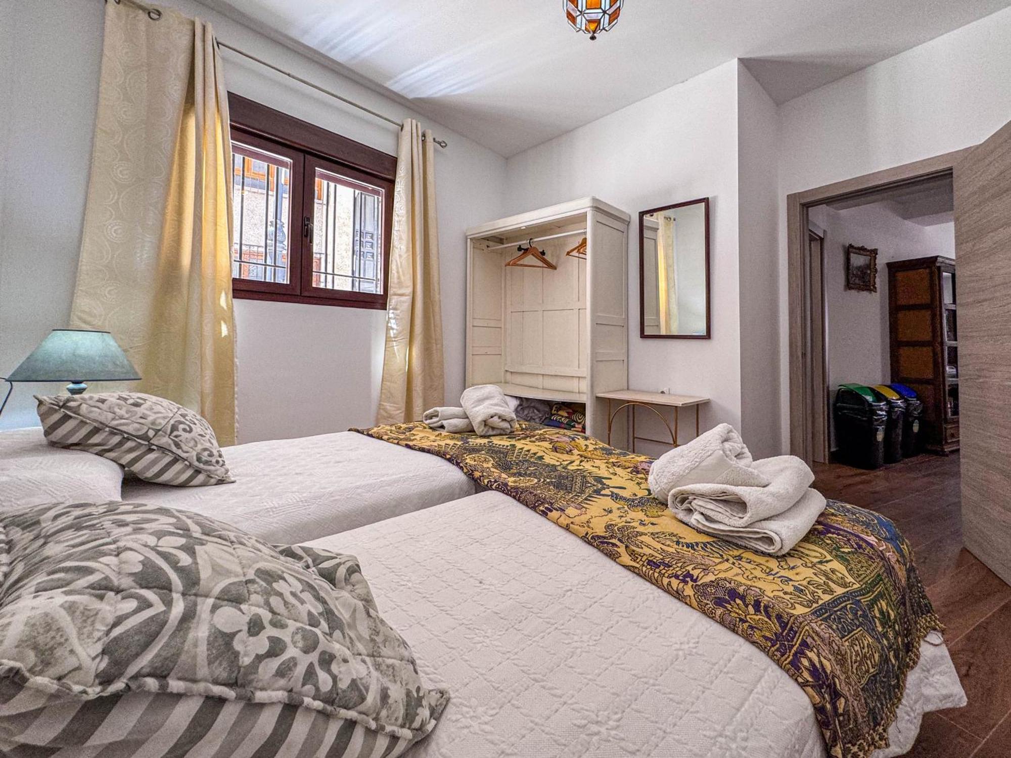 Casa Cueva Rural Vico Ideal Grandes Grupos Freila Dış mekan fotoğraf